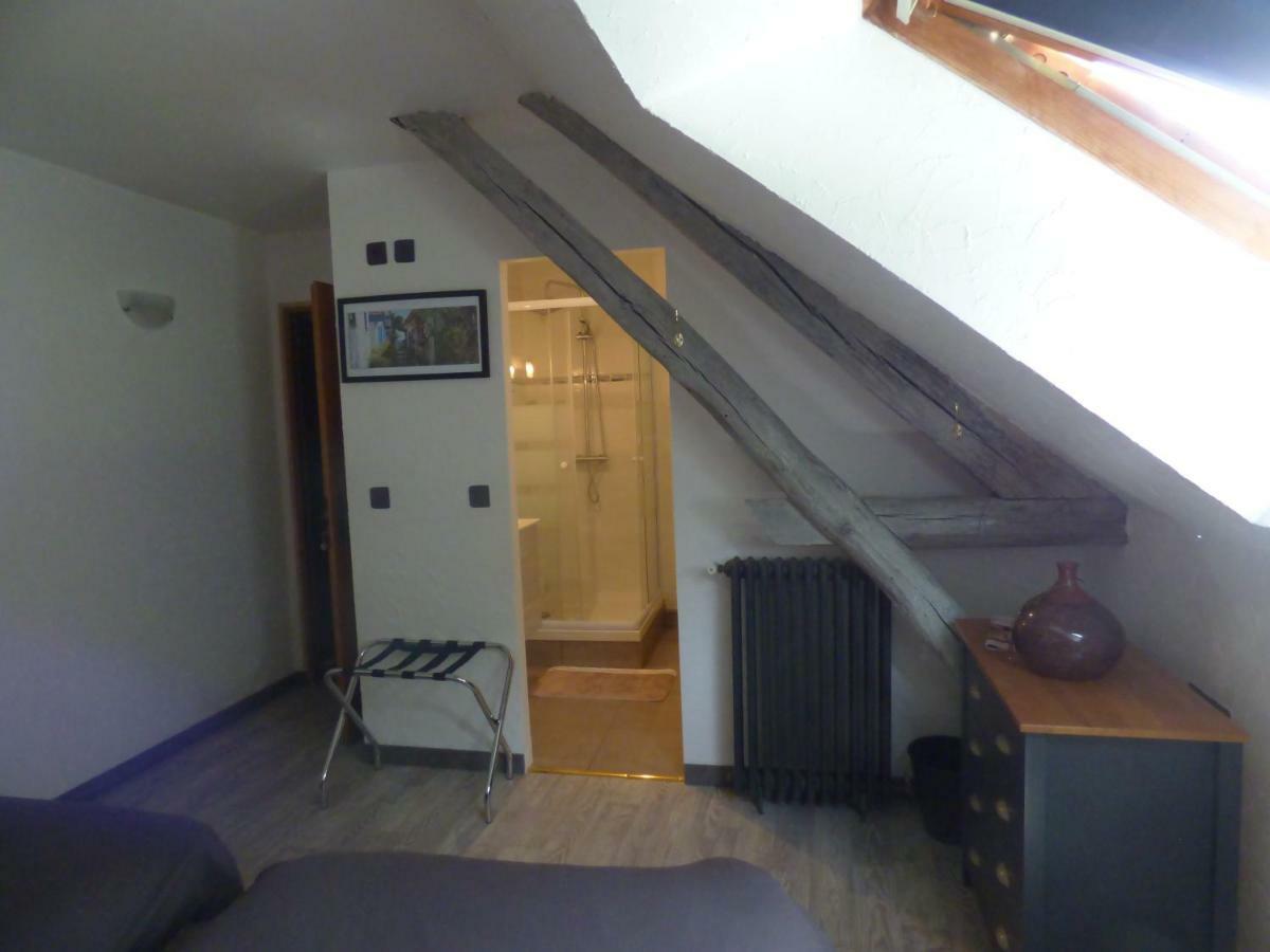 ホテル La Bicoque En Puisaye Saint-Amand-en-Puisaye エクステリア 写真