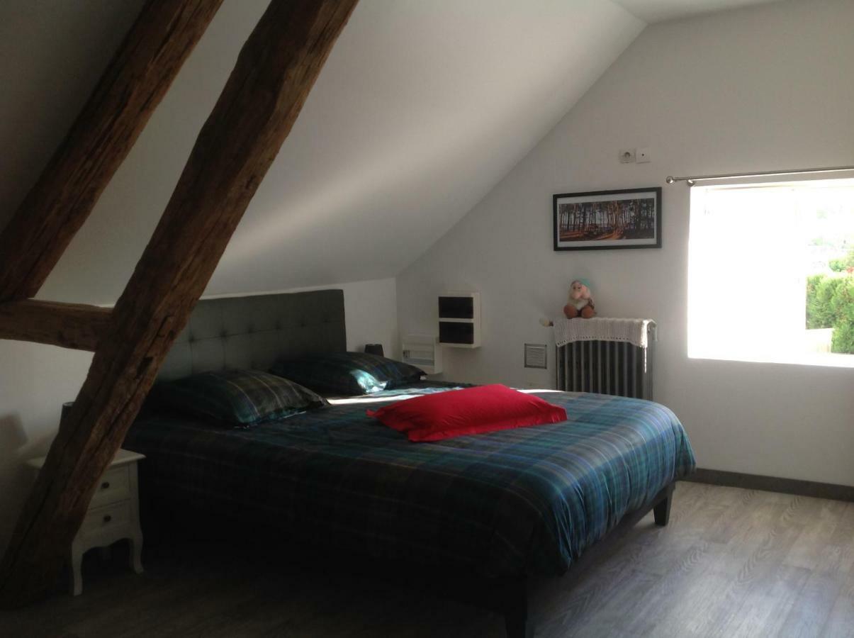 ホテル La Bicoque En Puisaye Saint-Amand-en-Puisaye エクステリア 写真