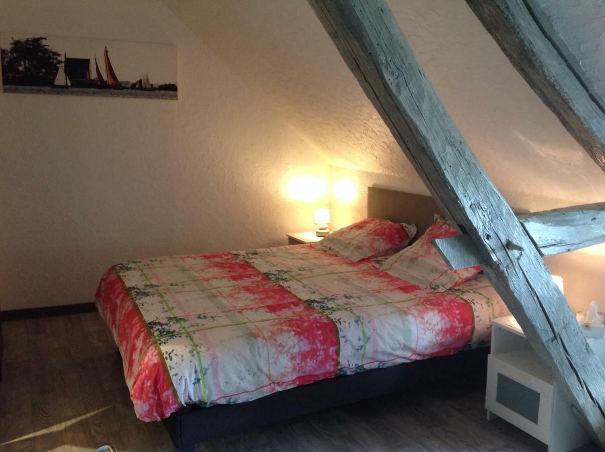 ホテル La Bicoque En Puisaye Saint-Amand-en-Puisaye エクステリア 写真